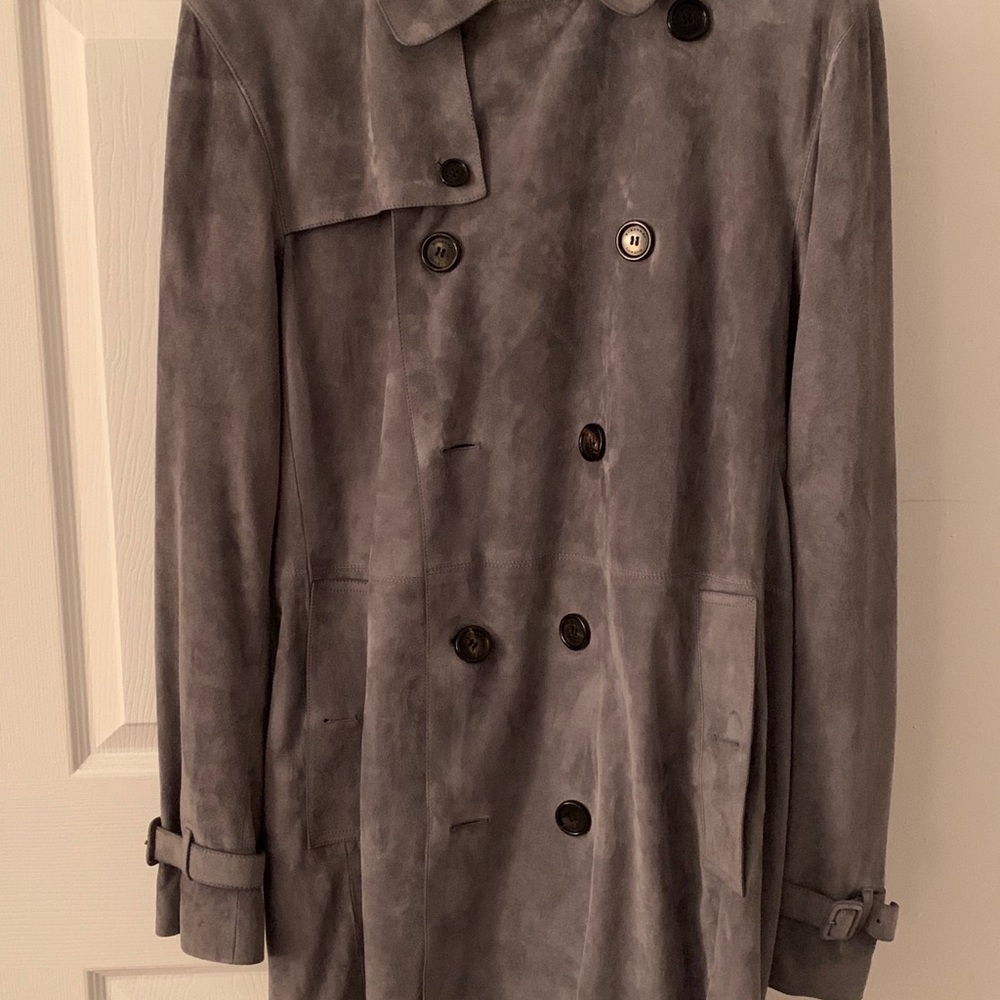BURBERRY TRENCH COAT/JACKET
